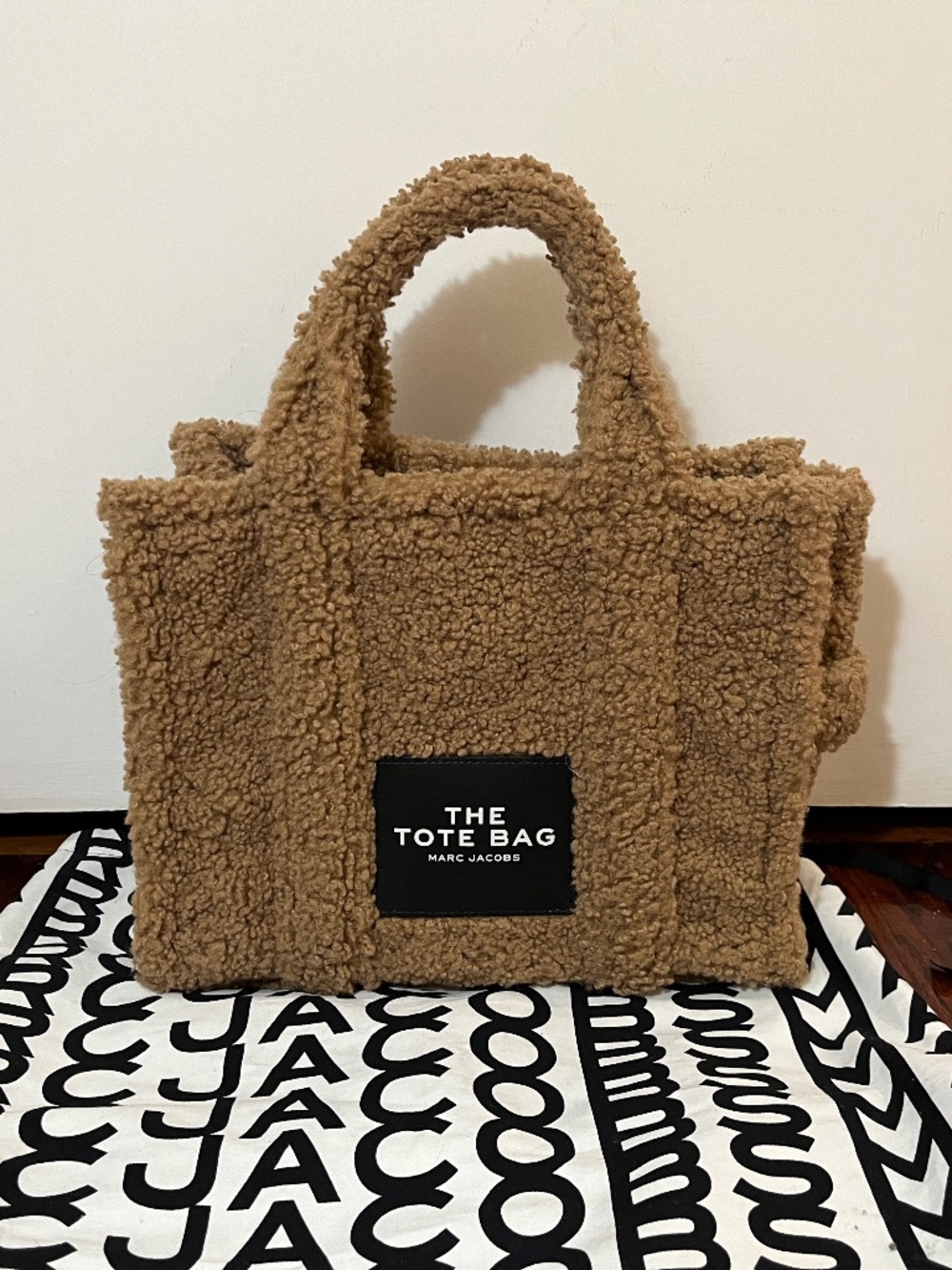 Marc Jacobs The Teddy Medium Tote Bag